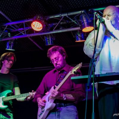 WITH JERRY DONAHUE