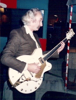 33.-HOLGER-CZUKAY-WITH-MY-WHITE-FALCON-BOTH-MUCH-MISSED